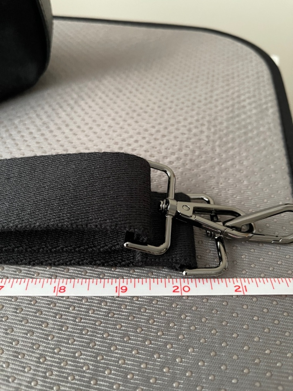 Cincha Black Canvas Crossbody Tote with Removable Strap - Picture 4 of 10